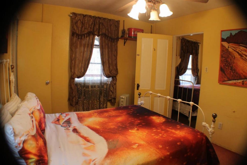 Room image 2