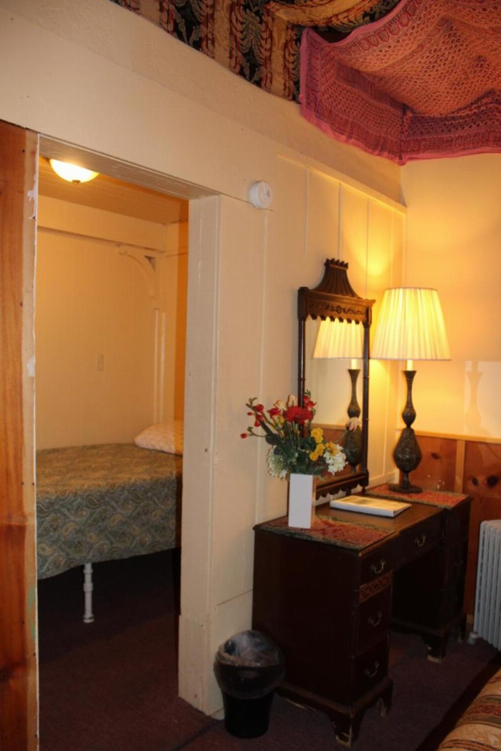 Room image 4