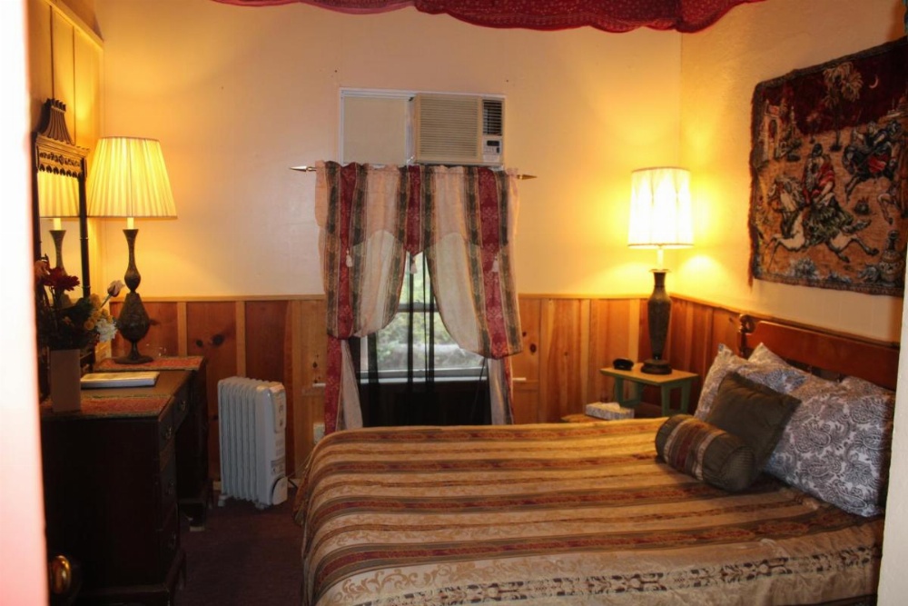 Room image 5
