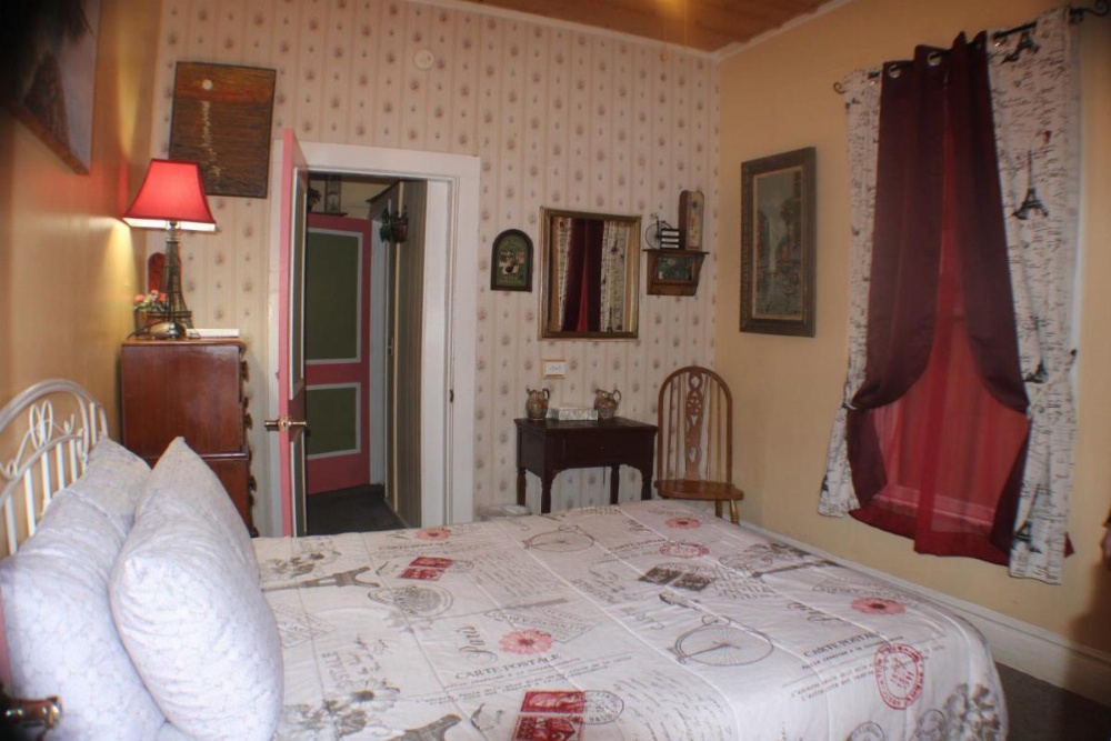 Room image 2